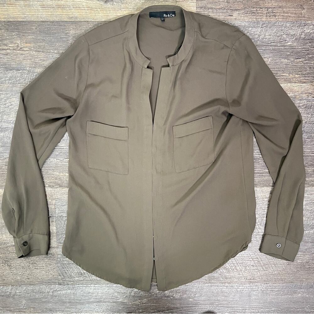 Ro & De army green blouse top shirt size XS B173